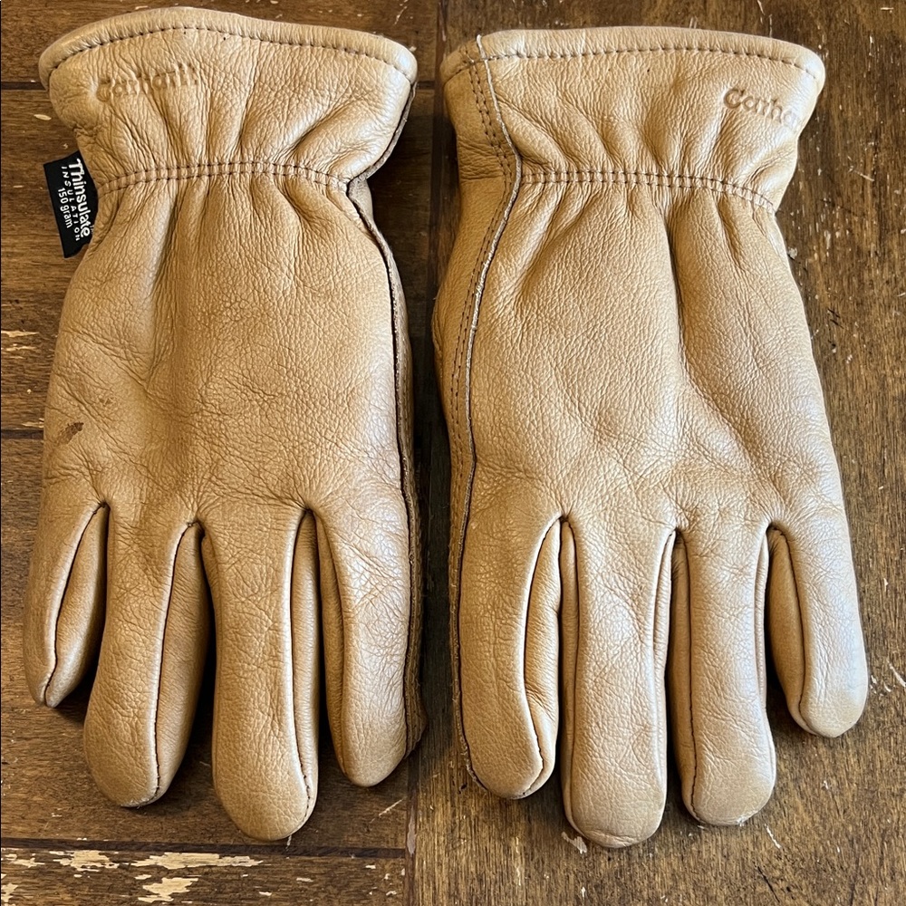 Medium Carhartt men’s insulated leather gloves
